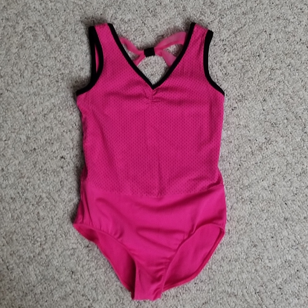 Girls pink leotard w mini polka dots